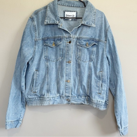 Between Us Jackets & Blazers - BETWEEN US Jean Jacket Light Blue Button Down Denim Womens 3XL